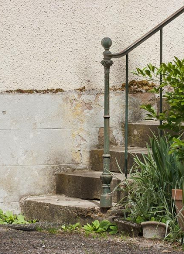 Détail d'un départ de rampe. © Région Bourgogne-Franche-Comté, Inventaire du patrimoine