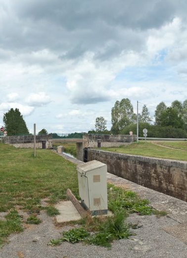 Vue du pont depuis l'amont. © Région Bourgogne-Franche-Comté, Inventaire du patrimoine