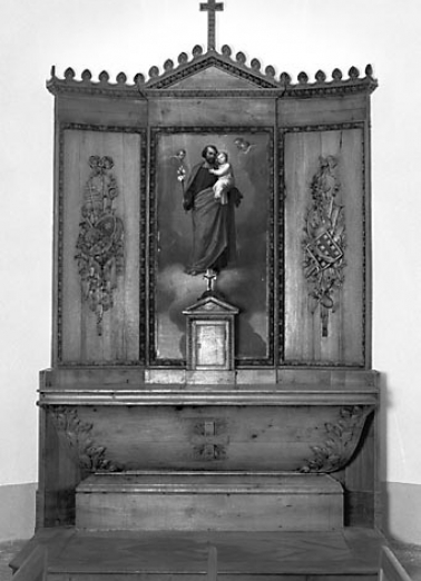 Vue de l'autel-retable latéral droit. © Région Bourgogne-Franche-Comté, Inventaire du patrimoine