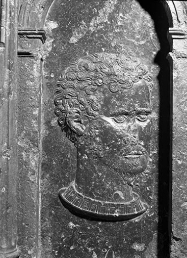 Détail : bas-reliefs n°12. © Région Bourgogne-Franche-Comté, Inventaire du patrimoine