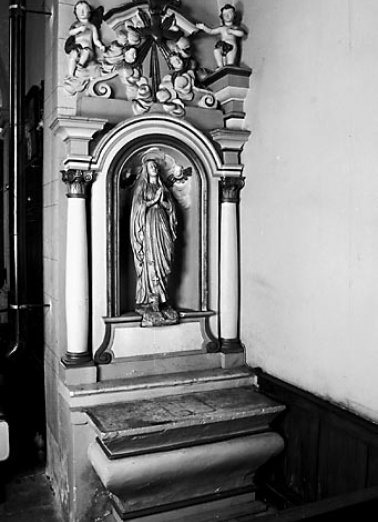 Vue d'ensemble de l'autel-retable latéral droit. © Région Bourgogne-Franche-Comté, Inventaire du patrimoine