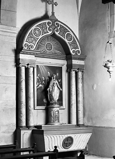 Vue d'ensemble de l'autel-retable latéral droit. © Région Bourgogne-Franche-Comté, Inventaire du patrimoine