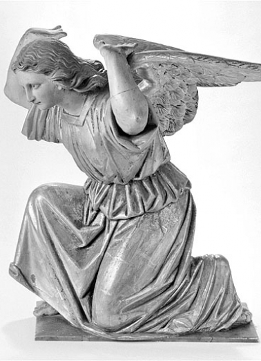 Ange de droite, profil droit (face principale). © Région Bourgogne-Franche-Comté, Inventaire du patrimoine