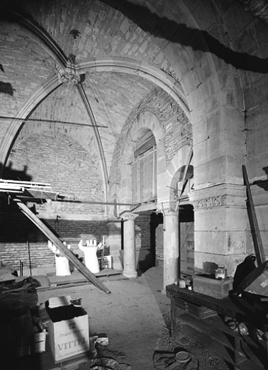 Crypte. Vue de la nef. © Région Bourgogne-Franche-Comté, Inventaire du patrimoine