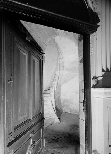 Escalier de la tour nord. © Région Bourgogne-Franche-Comté, Inventaire du patrimoine