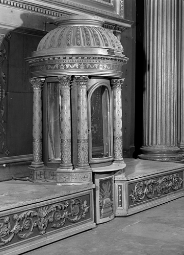 Vue d'ensemble du tabernacle de trois quarts gauche. © Région Bourgogne-Franche-Comté, Inventaire du patrimoine