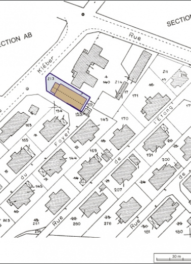 Plan-masse et de situation. Extrait du plan cadastral, 1984, section AH, 1:1000. © Région Bourgogne-Franche-Comté, Inventaire du patrimoine
