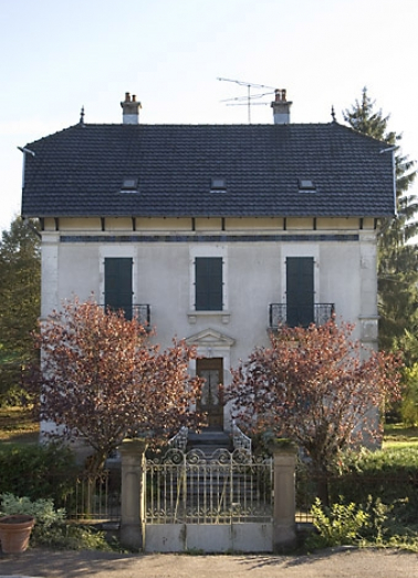 Logement patronal (?). © Région Bourgogne-Franche-Comté, Inventaire du patrimoine