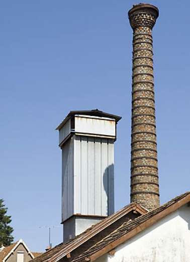 Détail des cheminées. © Région Bourgogne-Franche-Comté, Inventaire du patrimoine