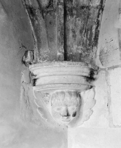 Culot avec ange sculpté, sacristie. © Région Bourgogne-Franche-Comté, Inventaire du patrimoine