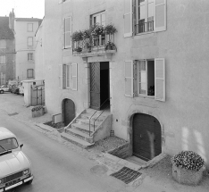Façade antérieure, le rez-de-chaussée. © Région Bourgogne-Franche-Comté, Inventaire du patrimoine