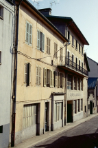 Façade antérieure des bâtiments sur rue. © Région Bourgogne-Franche-Comté, Inventaire du patrimoine