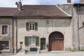 Ferme, 23 Grande Rue : ferme à deux travées. © Région Bourgogne-Franche-Comté, Inventaire du patrimoine