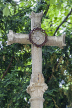 Détail de la croix. © Région Bourgogne-Franche-Comté, Inventaire du patrimoine