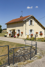 La maison, vue de profil. © Région Bourgogne-Franche-Comté, Inventaire du patrimoine