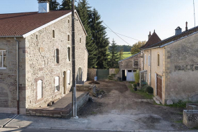 Vue du mur pignon ouest. © Région Bourgogne-Franche-Comté, Inventaire du patrimoine