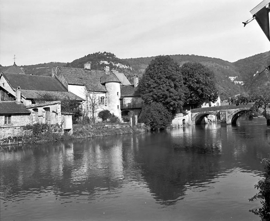 Façade postérieure sur la Loue. © Région Bourgogne-Franche-Comté, Inventaire du patrimoine