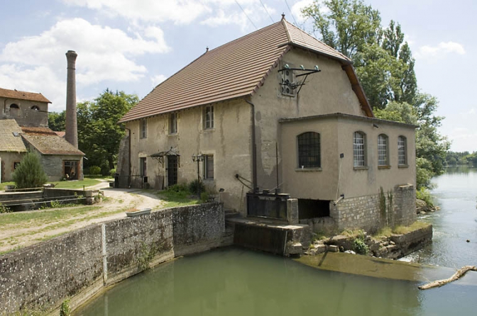 Moulin reconverti en centrale hydroélectrique. © Région Bourgogne-Franche-Comté, Inventaire du patrimoine