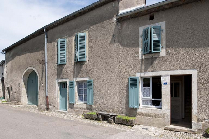 VUe générale à l'entrée de  la rue Catinat. © Région Bourgogne-Franche-Comté, Inventaire du patrimoine