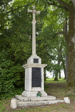 Croix de Stainville, en haut de la rue du Château. © Région Bourgogne-Franche-Comté, Inventaire du patrimoine
