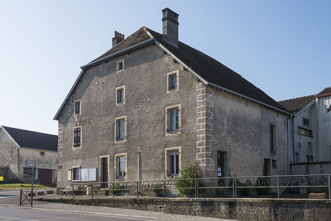 La mairie depuis de la rue de Jussey. © Région Bourgogne-Franche-Comté, Inventaire du patrimoine