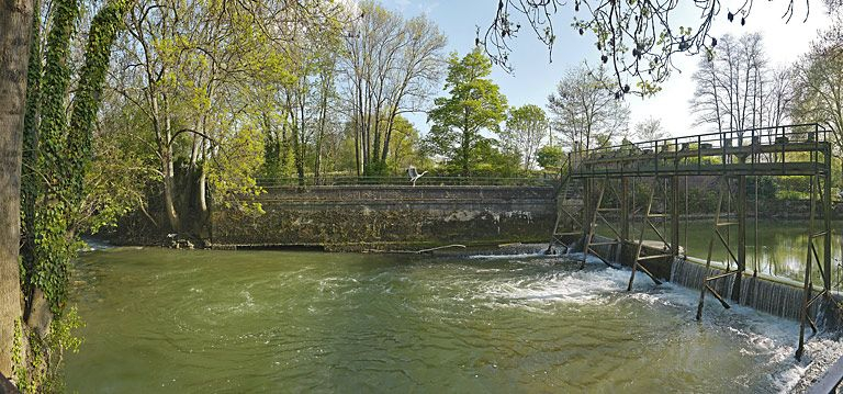 Barrage et vanne. © Thierry Kuntz / Région Bourgogne-Franche-Comté, Inventaire du patrimoine - 2011