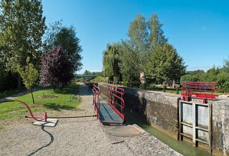 Vue du sas d'écluse. © Pierre-Marie Barbe-Richaud / Région Bourgogne-Franche-Comté, Inventaire du patrimoine - 2011