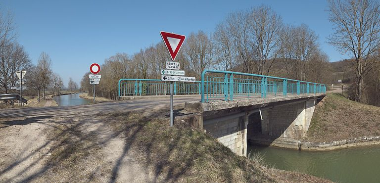 Vue d'ensemble du pont. © Thierry Kuntz / Région Bourgogne-Franche-Comté, Inventaire du patrimoine - 2012
