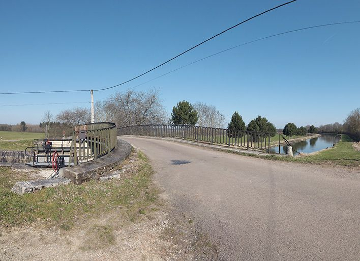 Le pont. © Thierry Kuntz / Région Bourgogne-Franche-Comté, Inventaire du patrimoine - 2012