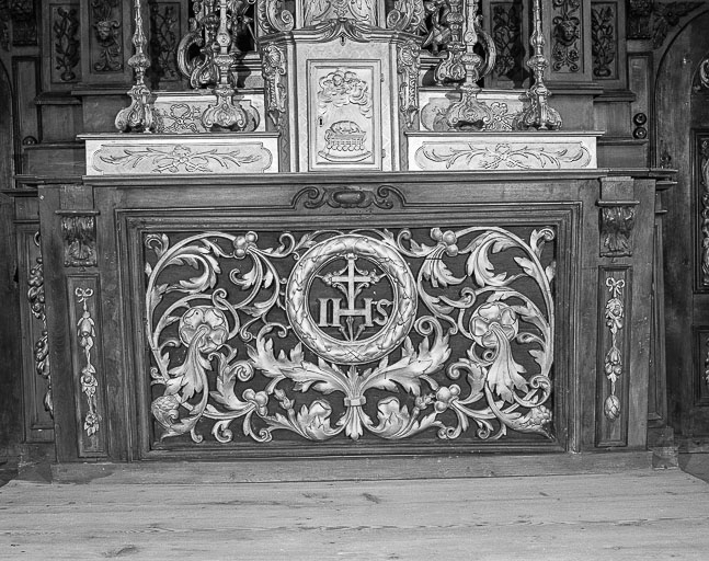 Détail du devant d'autel. © Yves Sancey / Région Bourgogne-Franche-Comté, Inventaire du patrimoine - 1974
