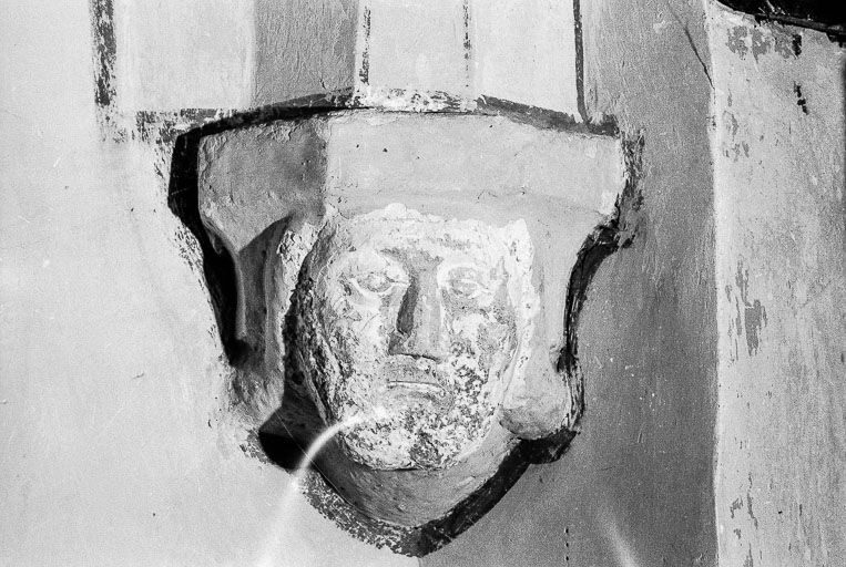 Culot (tête). © Yves Sancey / Région Bourgogne-Franche-Comté, Inventaire du patrimoine - 1975