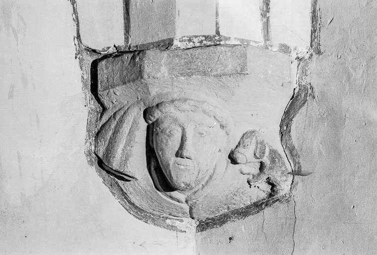 Culot (tête). © Yves Sancey / Région Bourgogne-Franche-Comté, Inventaire du patrimoine - 1975