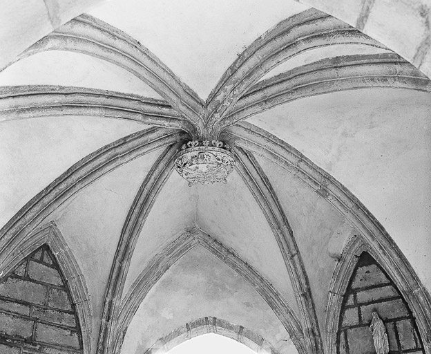 Porche : voûte. © Dominique Humbert / Région Bourgogne-Franche-Comté, Inventaire du patrimoine - 1976