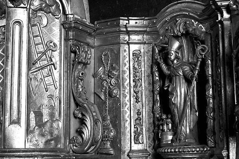 Saint Nicolas : vue de trois quart gauche. © Yves Sancey / Région Bourgogne-Franche-Comté, Inventaire du patrimoine - 1976