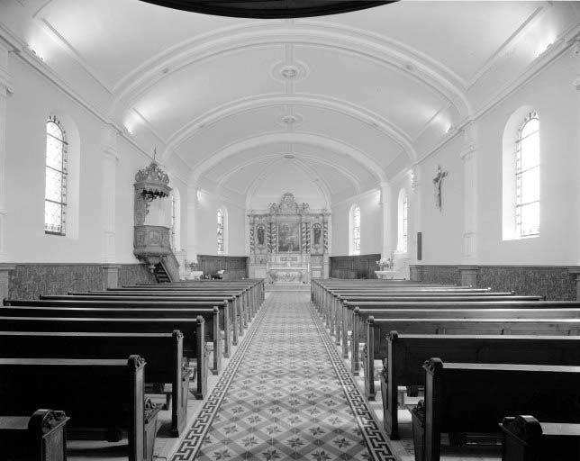 Intérieur : vue depuis l'entrée. © Yves Sancey / Région Bourgogne-Franche-Comté, Inventaire du patrimoine - 1978