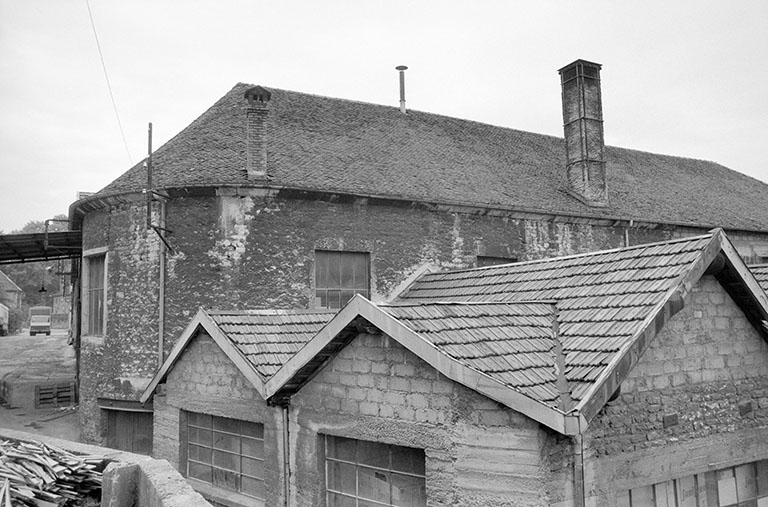 Extrémité est de l'atelier de forge en 1980. © Jack Dumont / Région Bourgogne-Franche-Comté, Inventaire du patrimoine - 1980