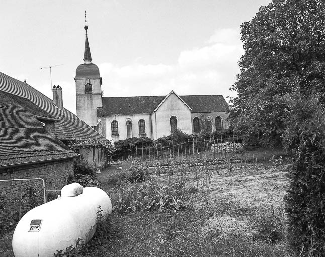Façade latérale droite. © Yves Sancey / Région Bourgogne-Franche-Comté, Inventaire du patrimoine - 1983