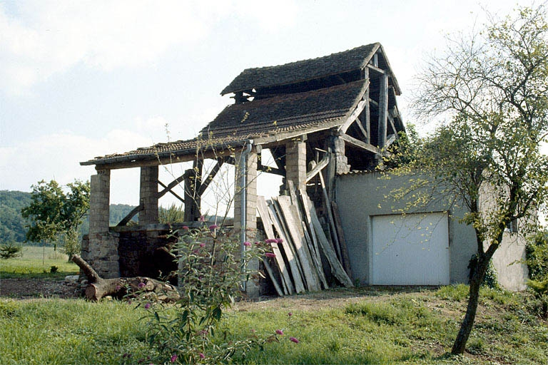 Hangar (abri du four), depuis le nord. © Laurent Poupard / Région Bourgogne-Franche-Comté, Inventaire du patrimoine - 1988
