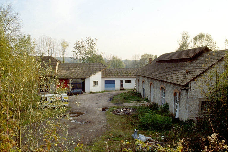 Magasin industriel (E) et atelier de réparation. © Laurent Poupard / Région Bourgogne-Franche-Comté, Inventaire du patrimoine - 1988