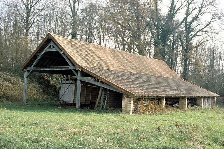 Atelier de fabrication et halle de séchage (E). © Laurent Poupard / Région Bourgogne-Franche-Comté, Inventaire du patrimoine - 1989