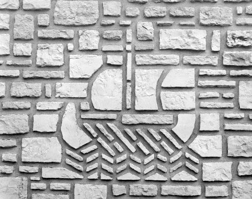 Décor sur la façade occidentale : voilier. © Yves Sancey / Région Bourgogne-Franche-Comté, Inventaire du patrimoine - 1990