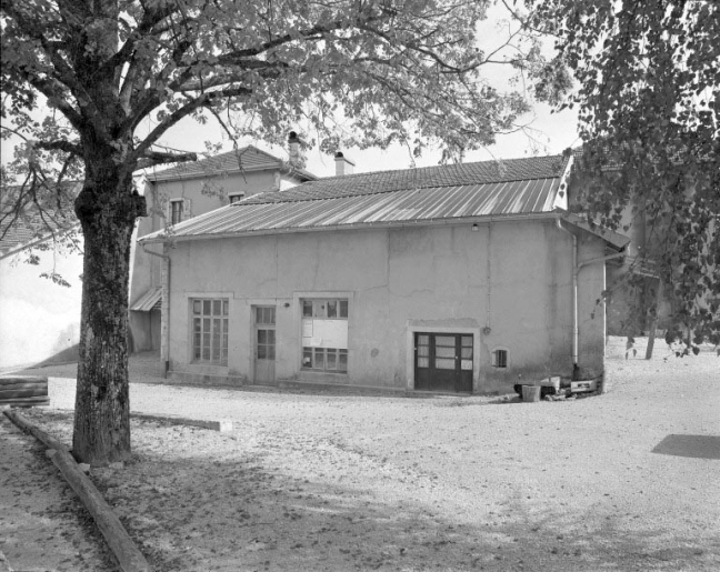 Façade postérieure du corps central. © Jérôme Mongreville / Région Bourgogne-Franche-Comté, Inventaire du patrimoine - 1994