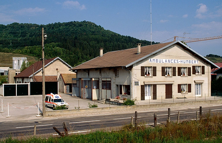 Vue d'ensemble depuis l'ouest. © Yves Sancey / Région Bourgogne-Franche-Comté, Inventaire du patrimoine - 1997