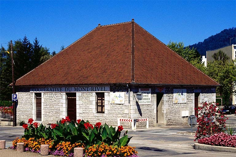 Vue d'ensemble depuis le sud. © Yves Sancey / Région Bourgogne-Franche-Comté, Inventaire du patrimoine - 1997