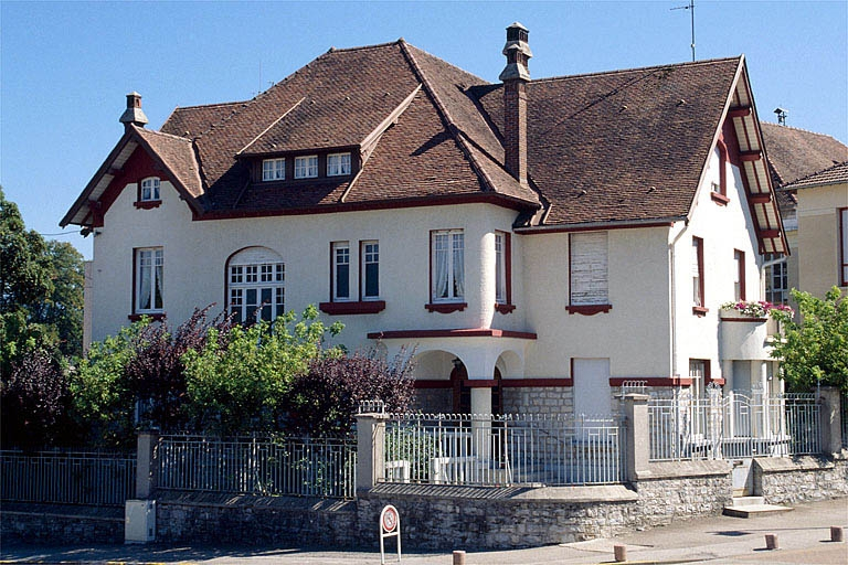 Logement patronal. © Yves Sancey / Région Bourgogne-Franche-Comté, Inventaire du patrimoine - 1997
