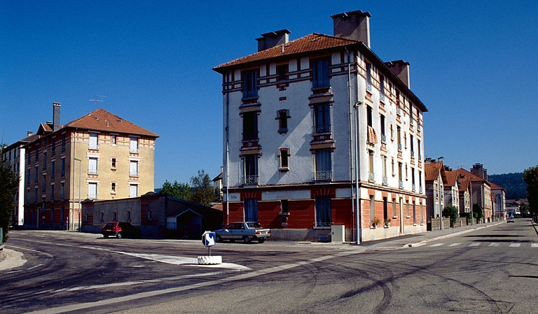 La cité ouvrière vue depuis l'ouest. © Yves Sancey / Région Bourgogne-Franche-Comté, Inventaire du patrimoine - 1997