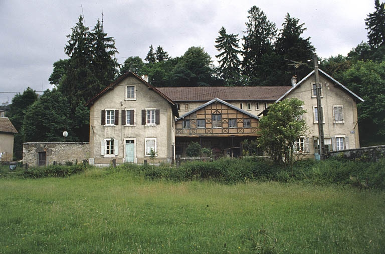 Vue d'ensemble de l'écurie. © Yves Sancey / Région Bourgogne-Franche-Comté, Inventaire du patrimoine - 2000