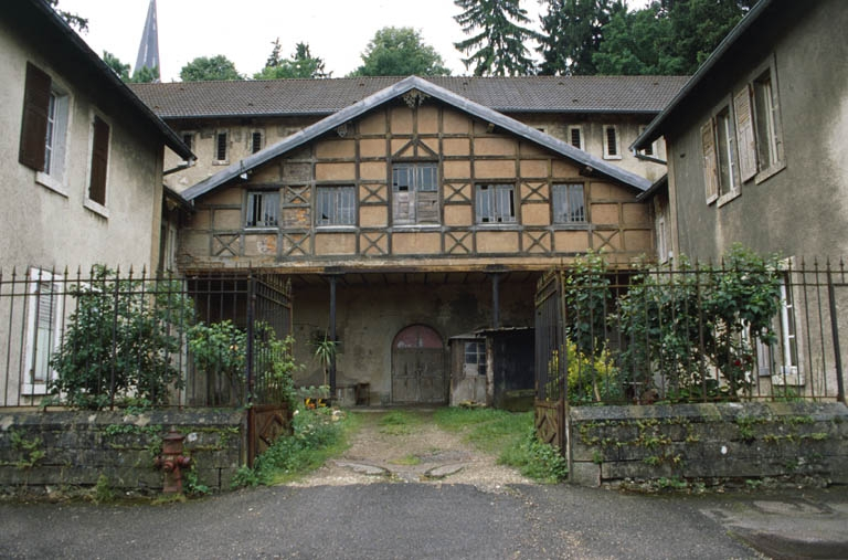 Façade nord de l'écurie. © Yves Sancey / Région Bourgogne-Franche-Comté, Inventaire du patrimoine - 2000
