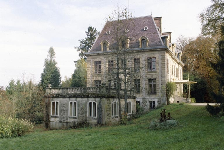 Vue depuis l'ouest. © Yves Sancey / Région Bourgogne-Franche-Comté, Inventaire du patrimoine - 2000