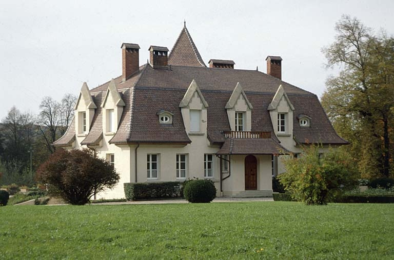 Façade postérieure. © Yves Sancey / Région Bourgogne-Franche-Comté, Inventaire du patrimoine - 2000